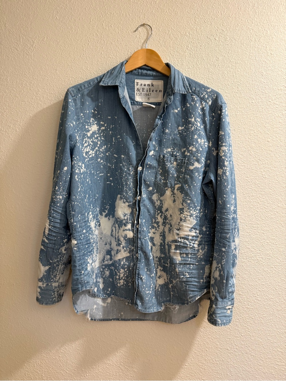Frank and Eileen, button-down shirt bleach splatter small